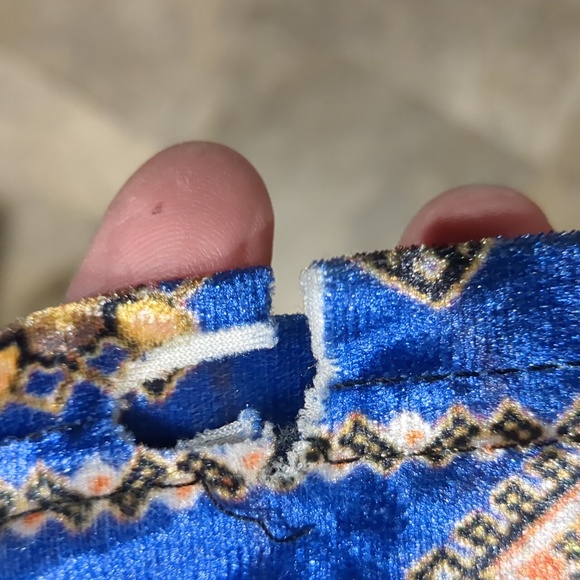 Velvet cloak. Lily by Firmiana. Gorgeous dark blue with gold accents. 2XL - Picture 5 of 5